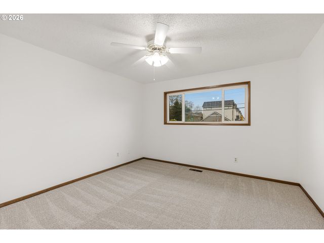 14812 Ne ROSE Pkwy, Portland, OR 97230