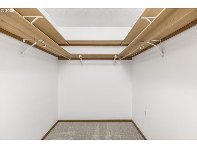 14812 Ne ROSE Pkwy, Portland, OR 97230