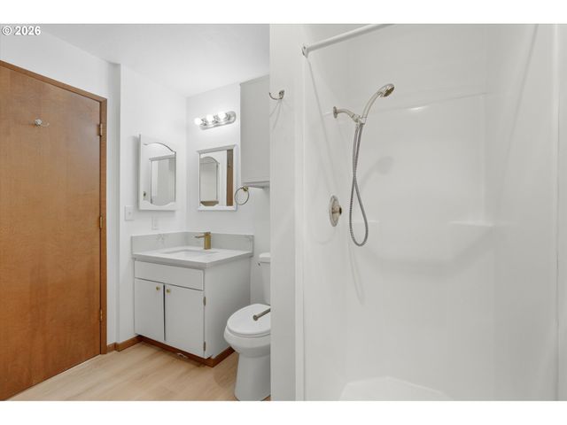 14812 Ne ROSE Pkwy, Portland, OR 97230