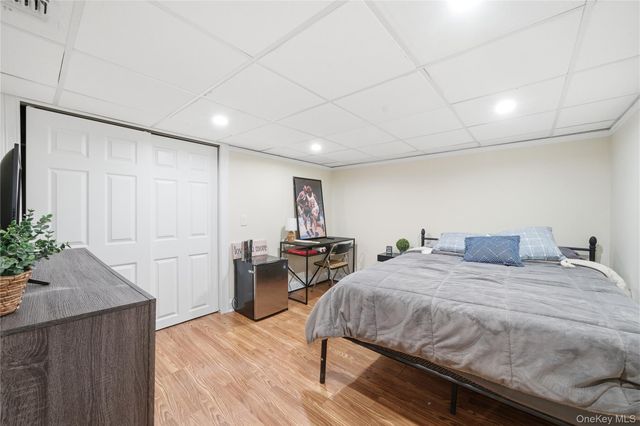 28 Berkshire Road, Holbrook, NY 11741