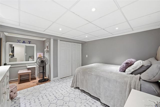 28 Berkshire Road, Holbrook, NY 11741