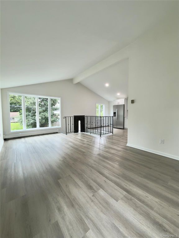 32 Dorchester Road, Ronkonkoma, NY 11779 — photo 3