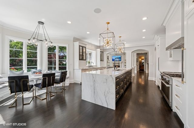 358 Winnetka Avenue, Winnetka, IL 60093