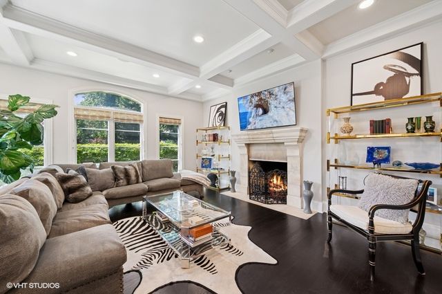 358 Winnetka Avenue, Winnetka, IL 60093