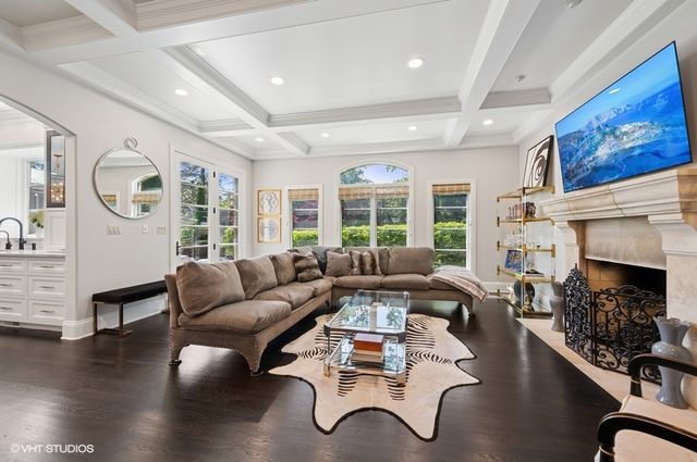 358 Winnetka Avenue, Winnetka, IL 60093