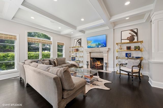 358 Winnetka Avenue, Winnetka, IL 60093