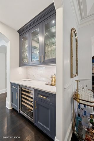 358 Winnetka Avenue, Winnetka, IL 60093