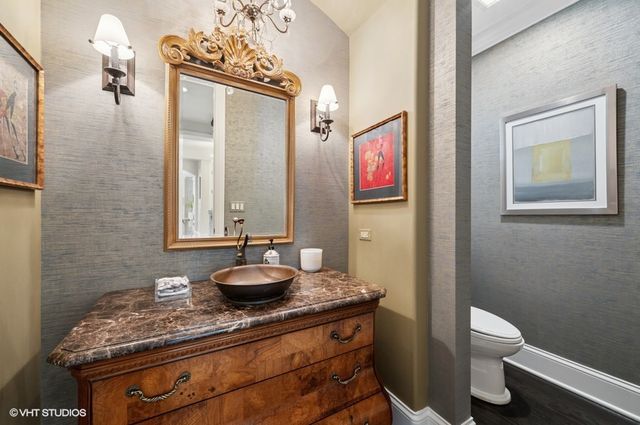 358 Winnetka Avenue, Winnetka, IL 60093