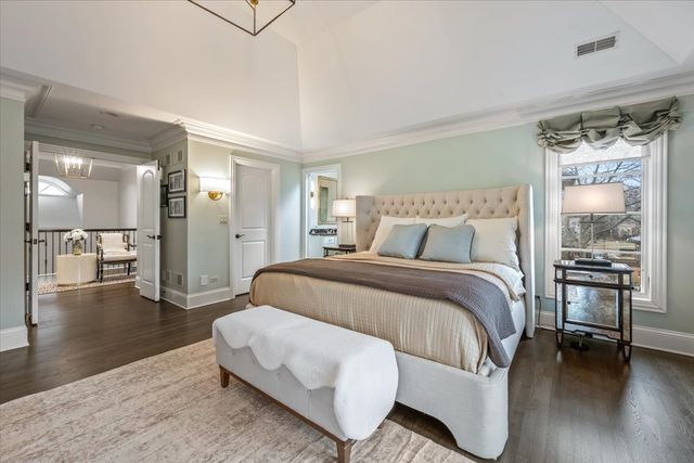 358 Winnetka Avenue, Winnetka, IL 60093