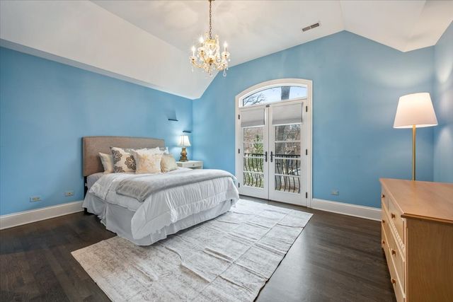 358 Winnetka Avenue, Winnetka, IL 60093