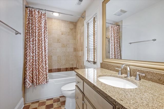 358 Winnetka Avenue, Winnetka, IL 60093