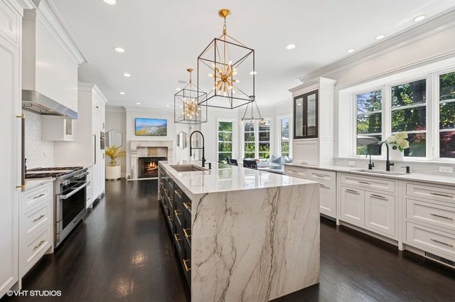 358 Winnetka Avenue, Winnetka, IL 60093