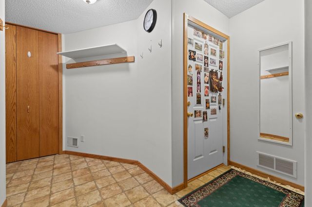 7708 82nd Avenue N, Brooklyn Park, MN 55445