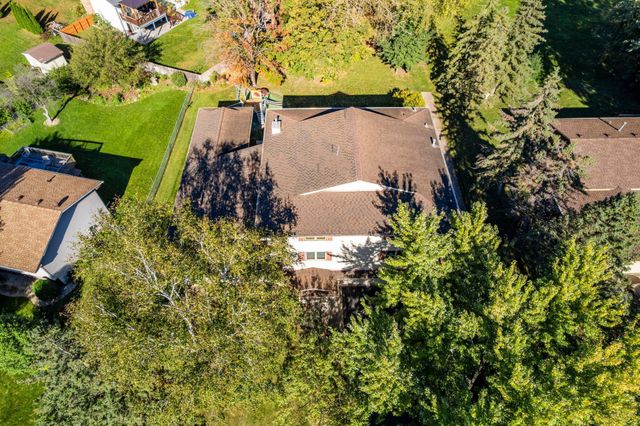 7708 82nd Avenue N, Brooklyn Park, MN 55445