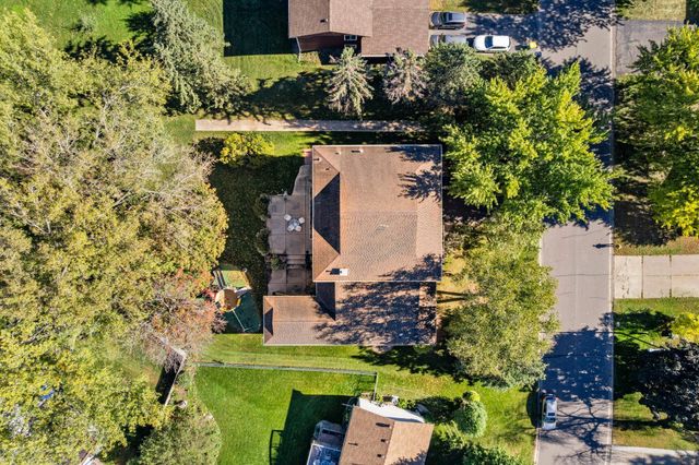 7708 82nd Avenue N, Brooklyn Park, MN 55445