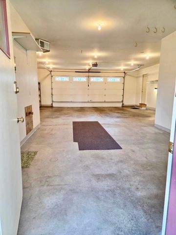 7708 82nd Avenue N, Brooklyn Park, MN 55445