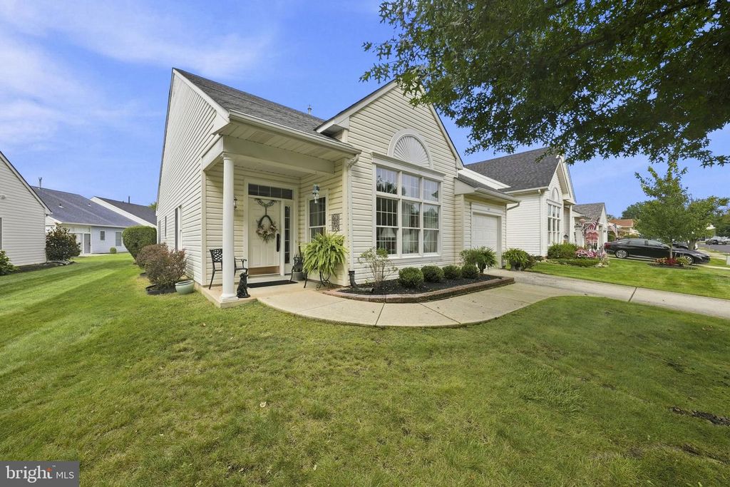 207 WAGON WHEEL LN, COLUMBUS, NJ 08022 — photo 5