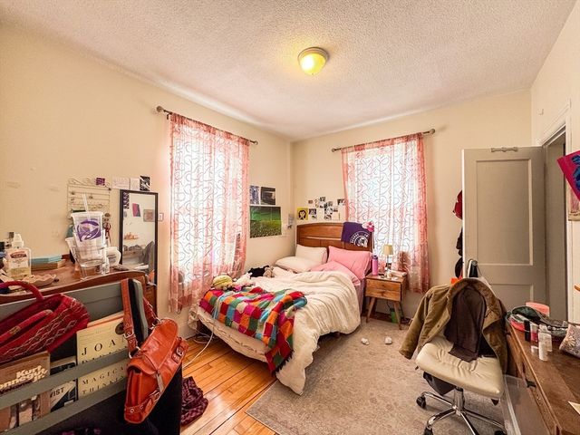 12 Glenville Ave 1, Boston, MA 02134