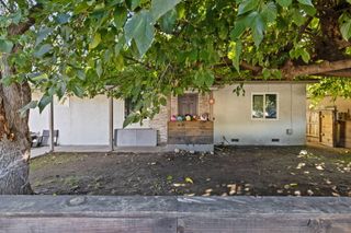 820 N Floral Street, Visalia, CA 93291