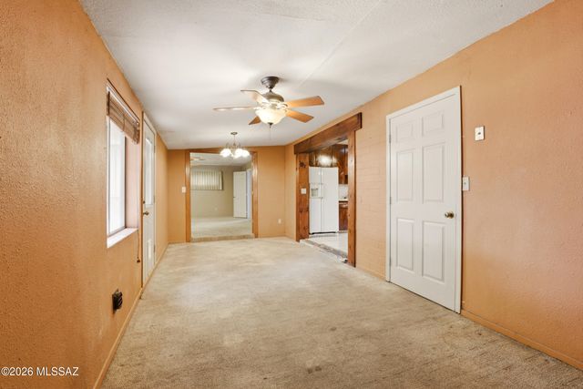 943 W Calle Garcia, Tucson, AZ 85706