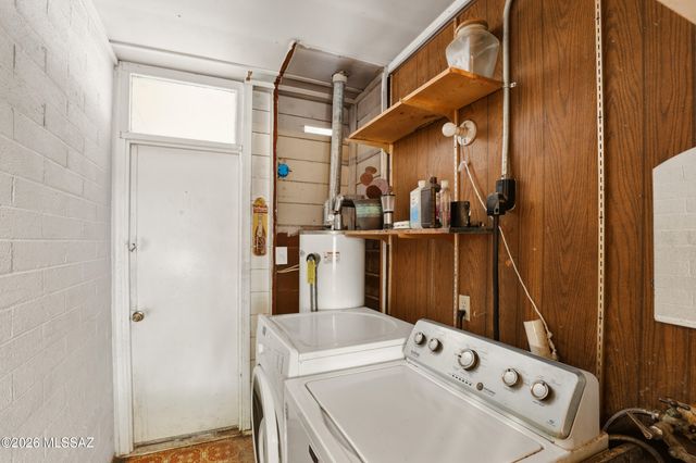 943 W Calle Garcia, Tucson, AZ 85706
