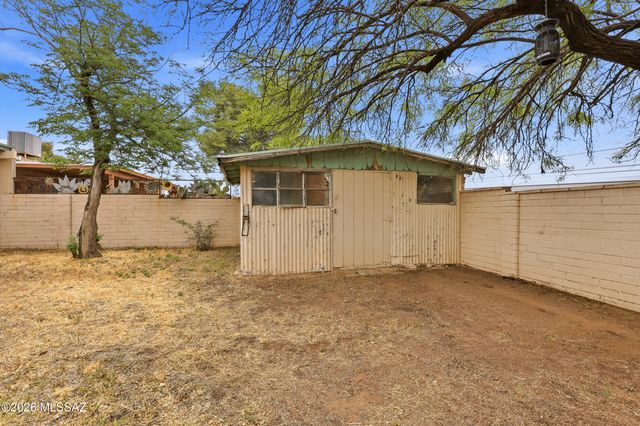 943 W Calle Garcia, Tucson, AZ 85706
