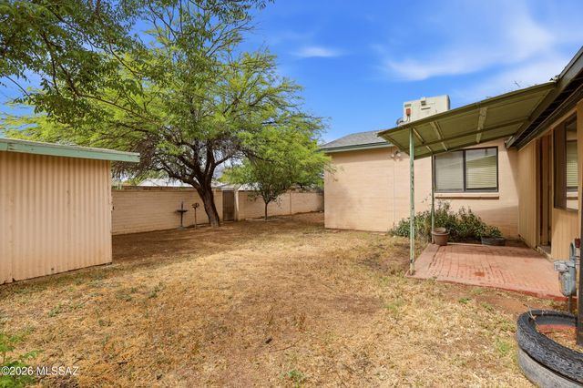 943 W Calle Garcia, Tucson, AZ 85706