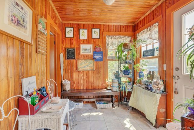 1025 9th Street, Greenport, NY 11944