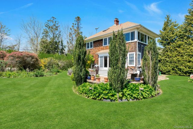 1025 9th Street, Greenport, NY 11944