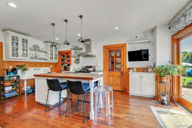 1025 9th Street, Greenport, NY 11944