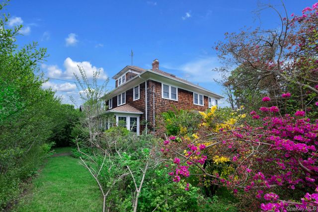 1025 9th Street, Greenport, NY 11944