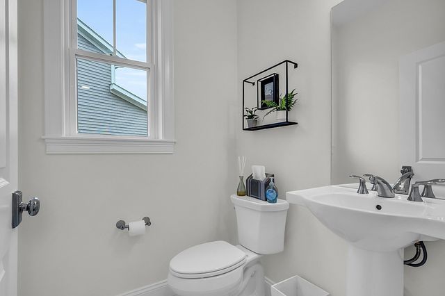 7 East Dexter Avenue 13, Woburn, MA 01801
