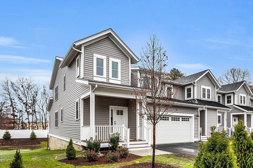 7 East Dexter Avenue 13, Woburn, MA 01801