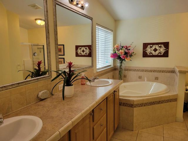 1220 Vienna Drive, Sunnyvale, CA 94089