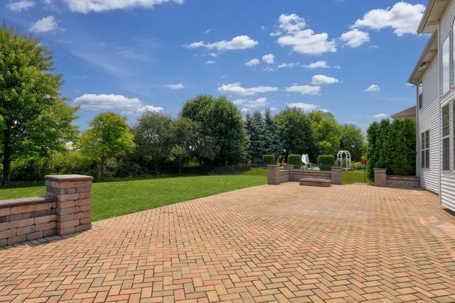 37089 N Bonnie Brae Road, Lake Villa, IL 60046