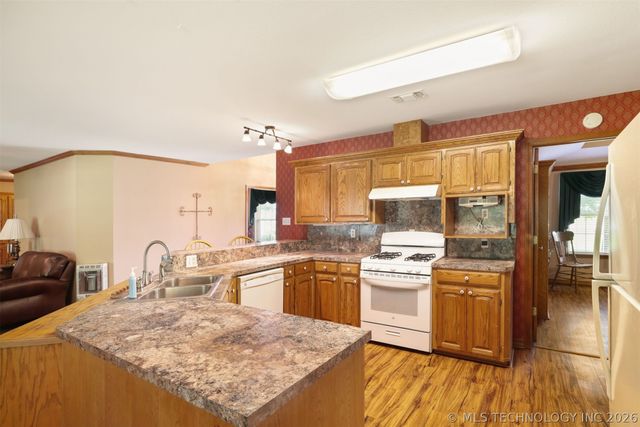 5181 State Road 70 E, Durant, OK 74701