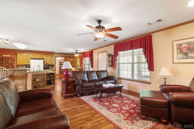 5181 State Road 70 E, Durant, OK 74701