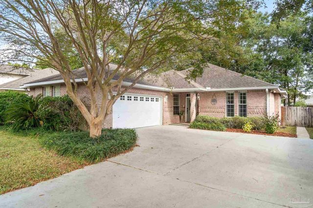 8432 Millstream Dr, Pensacola, FL 32514