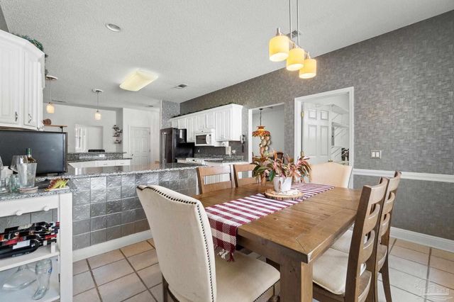 8432 Millstream Dr, Pensacola, FL 32514