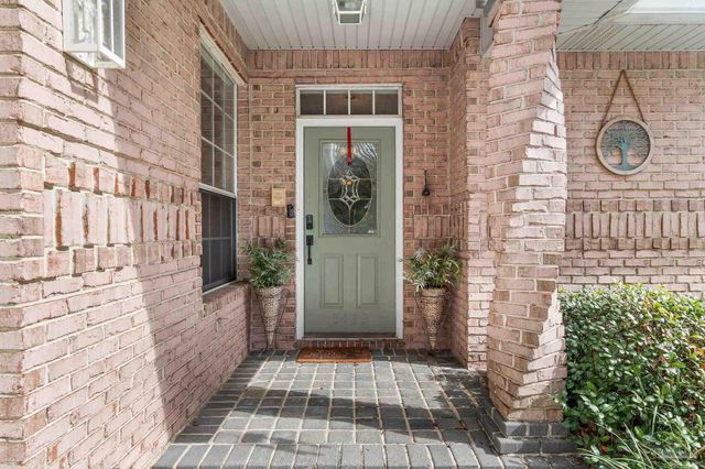 8432 Millstream Dr, Pensacola, FL 32514