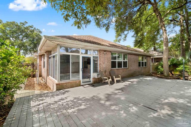 8432 Millstream Dr, Pensacola, FL 32514