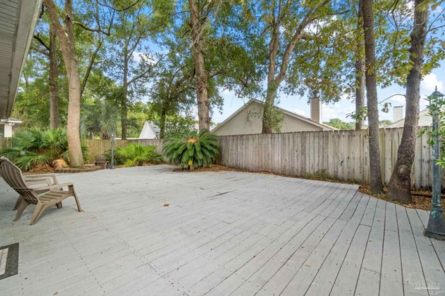 8432 Millstream Dr, Pensacola, FL 32514