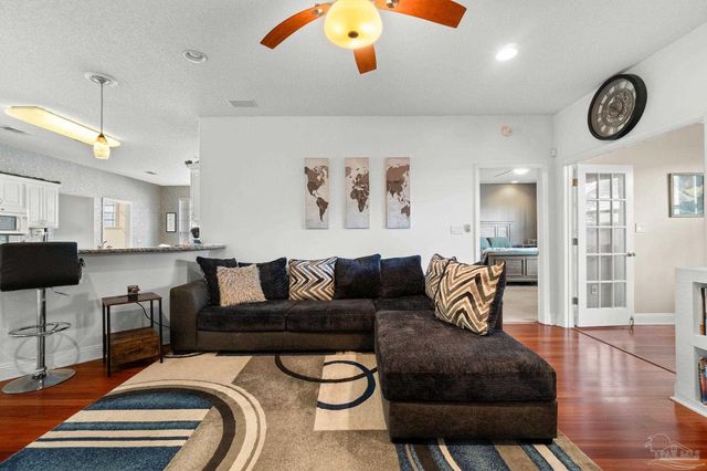 8432 Millstream Dr, Pensacola, FL 32514