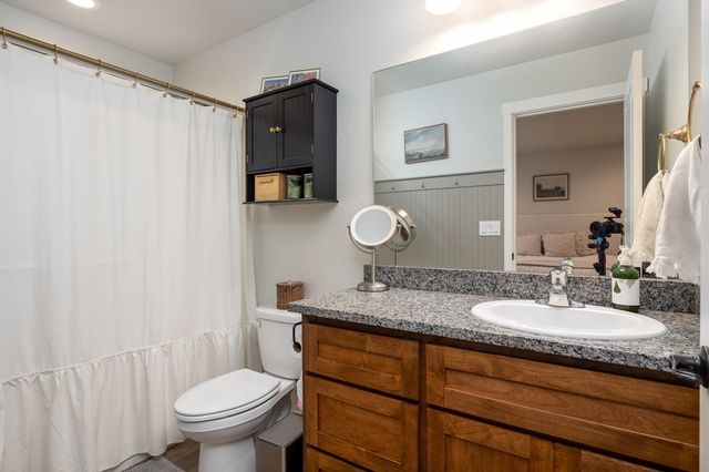 1153 Annalise Street, Central Point, OR 97502