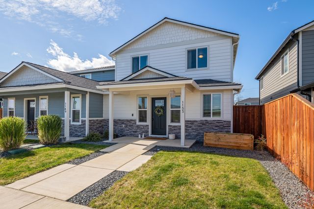 1153 Annalise Street, Central Point, OR 97502