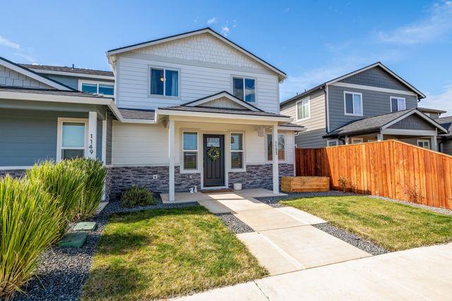 1153 Annalise Street, Central Point, OR 97502