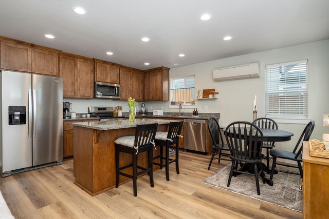 1153 Annalise Street, Central Point, OR 97502