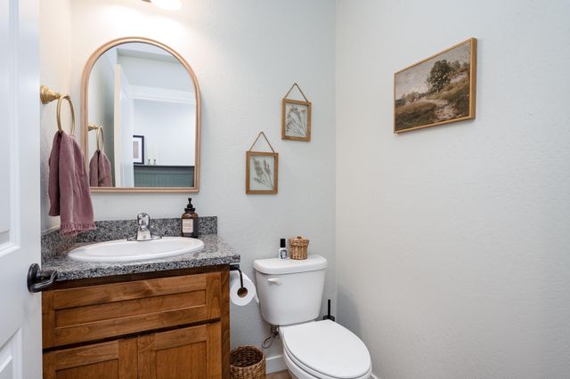 1153 Annalise Street, Central Point, OR 97502