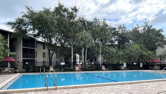 203 Foxtail Drive B3, Greenacres, FL 33415