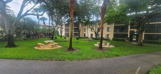 203 Foxtail Drive B3, Greenacres, FL 33415